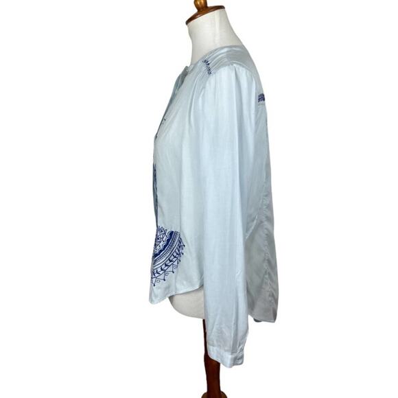 Anthropologie Akemi + Kim Iris Flowy Boho Embroidered Buttondown Size XS - Picture 7 of 9